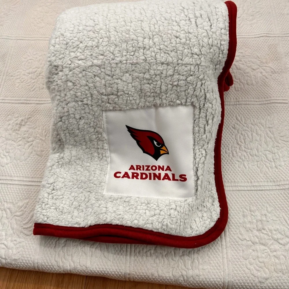 Arizona Cardinals Northwest Sherpa Throw Blanket NFL White Red Fleece Plush